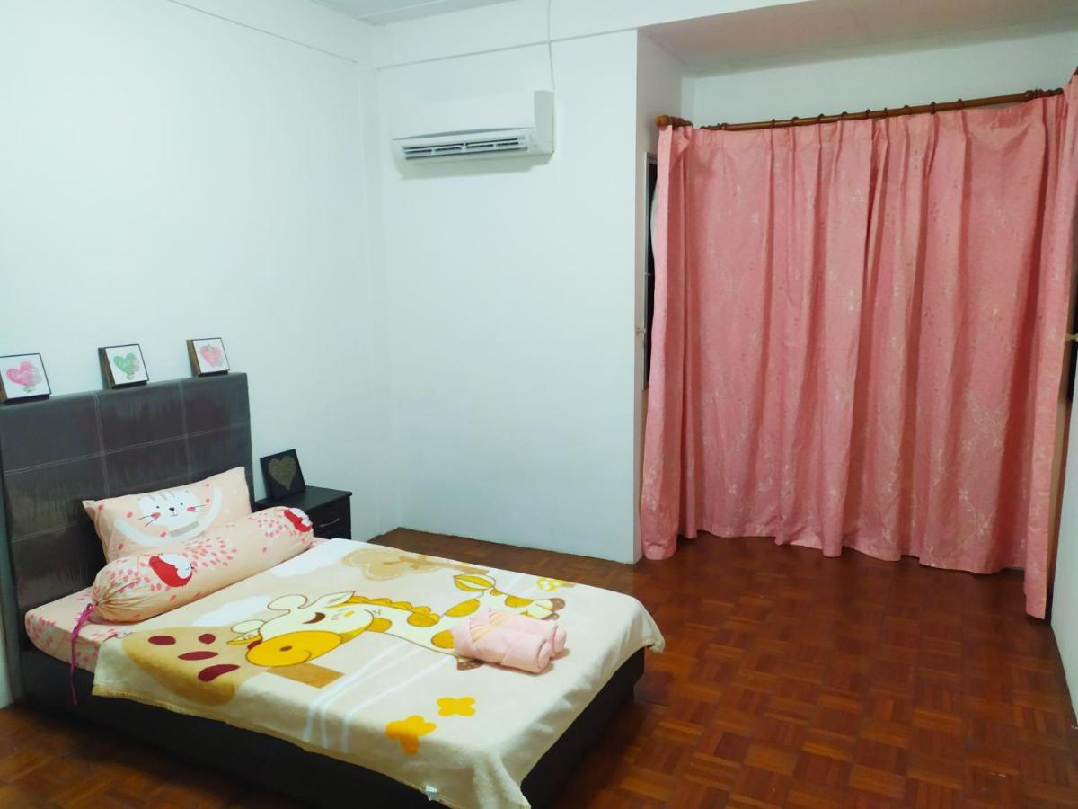 Victoria Homestay Sibu - Next To Shopping Complex & Large Car Park Area With Autogate מראה חיצוני תמונה